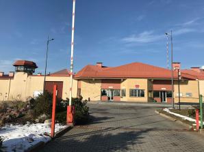 [VIDEO]: Skandaliczne posiedzenie Sądu Penitencjarnego w Areszcie Śledczym w Radomiu! Dlaczego Sąd nie poprosił o wyniki badań tomografem komputerowym skazanego w skandalicznej sprawie Sylwestra Szczęsnego, który być może siedzi niewinnie w więzieniu?