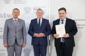 XXI edycja programu stypendialnego „Gaude Polonia” rozstrzygnięta! We wszystkich dotychczasowych edycjach „Gaude Polonia” przyznano 864 stypendiów dla twórców z 14 państw: Albanii, Armenii, Białorusi, Bułgarii, Gruzji, Kazachstanu, Macedonii, Mołdawii