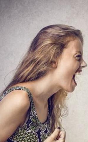 Jak chronić się przed agresją? Szkolenia dla legnickich pracowników socjalnych