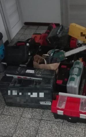 Dzięki międzynarodowej współpracy funkcjonariuszy z Polski i Republiki Czeskiej odzyskano elektronarzędzia o wartości blisko 40 tys. zł