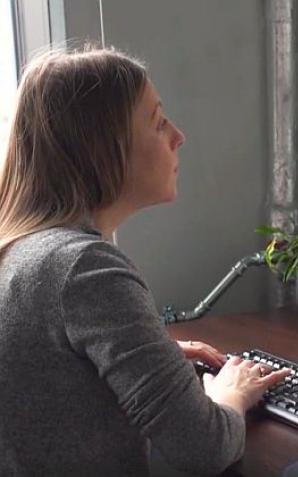 [VIDEO] Co czwarta działalność gospodarcza jest zakładana online. Coraz częściej robimy to przez bankowość elektroniczną