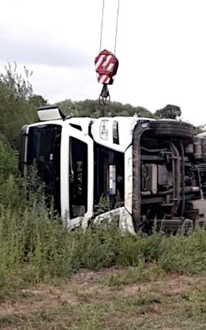 [VIDEO] Zarzuty nieodpowiedniego postępowania z odpadami usłyszał mężczyzna zatrzymany przez policjantów strzelińskiej komendy