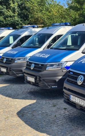 [VIDEO] Nowe specjalistyczne radiowozy dla dolnośląskich policjantów ruchu drogowego