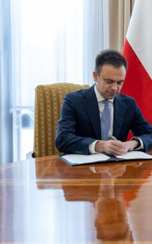 Gospodarka Polski zyskuje 600 milionów euro dzięki umowie EBI z Ministerstwem Finansów