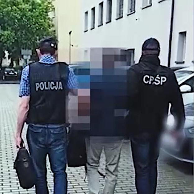 CBŚP zatrzymało 3 podejrzanych o kierowanie zorganizowaną grupą przestępczą. Działalność grupy miała miejsce na terenie Polski, Niemiec i Czech, w latach 2008-2015. 