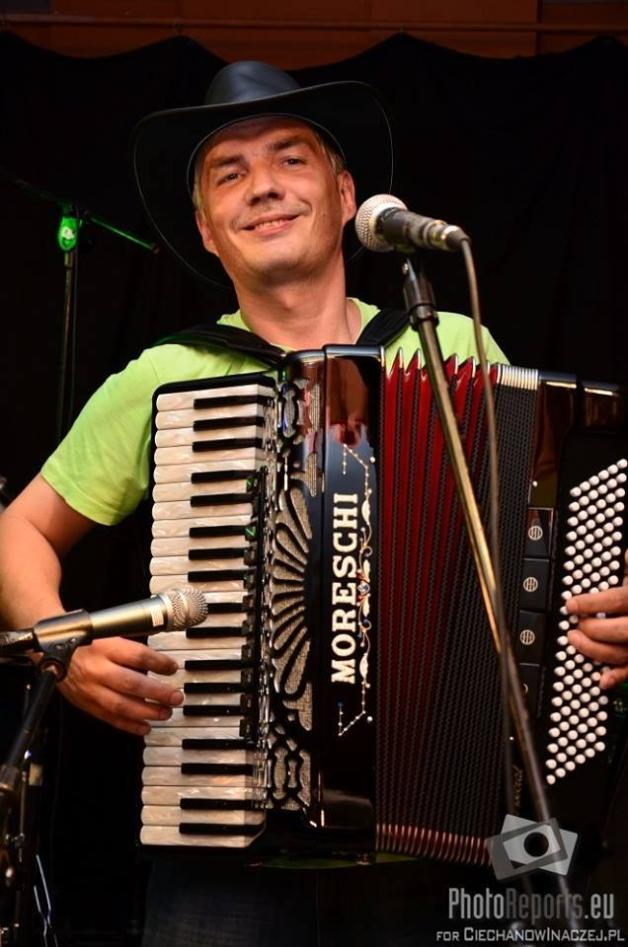Skazany na... akordeon. Wywiad z Wojciechem Drężkiem