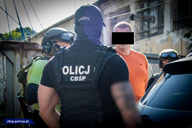 [VIDEO] Podejrzani o sutenerstwo na pomorzu w rękach CBŚP