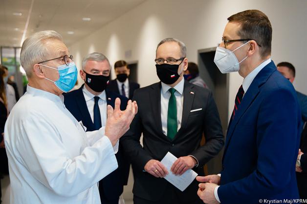 [VIDEO] Premier w Światowym Dniu Walki z Rakiem: Krajowa Sieć Onkologiczna ma poprawić jakość leczenia na wszystkich etapach