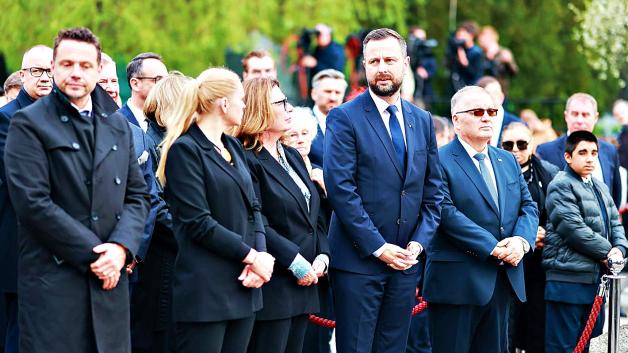10 kwietnia przypadła 14. rocznica katastrofy samolotu Tu-154M pod Smoleńskiem. W uroczystościach upamiętniających ofiary tej tragedii uczestniczył wiceprezes Rady Ministrów, minister obrony narodowej Władysław Kosiniak – Kamysz